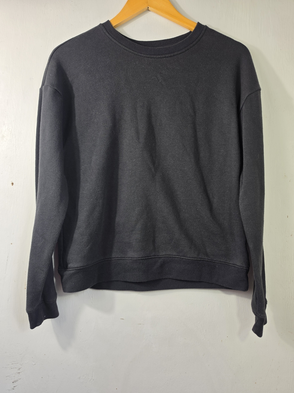 Athletic Works Kids Black Sweatshirt XXL 18 Soft Fleece Cozy Warm Pullover